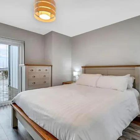 Dom wakacyjny Bayview 3-bedroom Ground Floor *