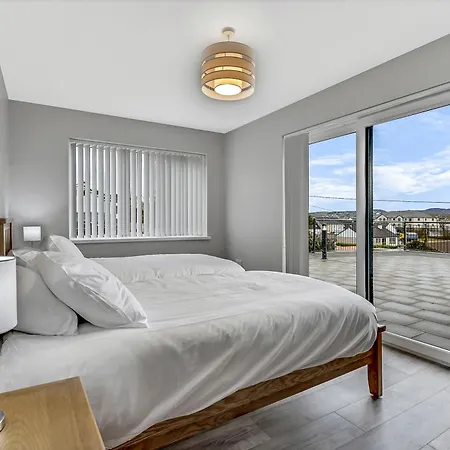 Bayview 3-bedroom Ground Floor Dom wakacyjny *