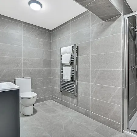 Bayview Luxury 3 Bedroom Ground Floor