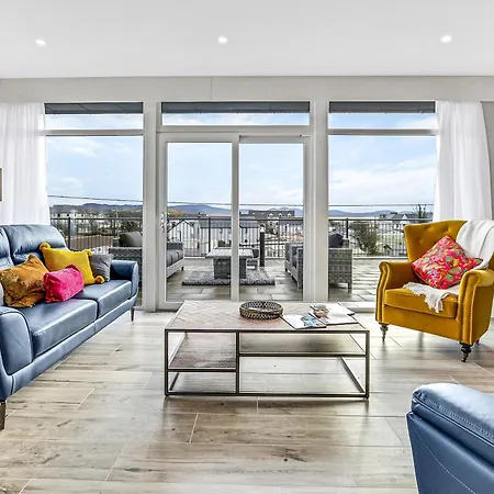 Bayview Luxury 3 Bedroom Ground Floor 度假居 道宁斯