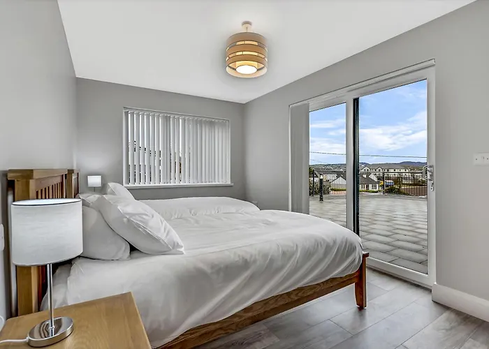 Bayview 3-bedroom Ground Floor Semesterbostad *